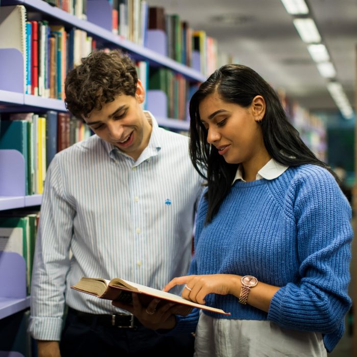 Students at UNSW library